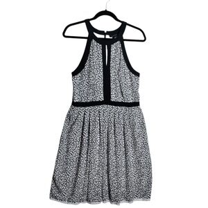 White House Black Market Halter Dress 12 Black White Geometric Print Keyhole 40"